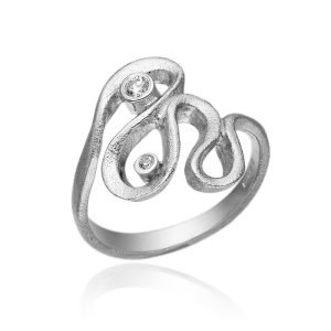 Ring i mat sølv