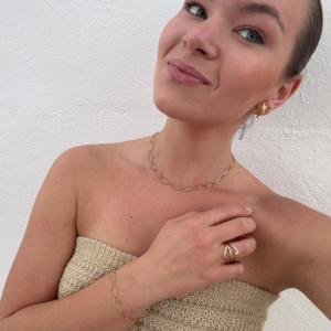 Armbånd i stål med fine ovale ringe, belagt med 14 K guld